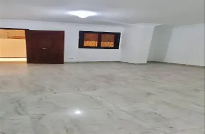 شقة - 3 غرف نوم - 2 حمامات للبيع في البوابة الاولي - خوفو - حدائق الاهرام - الجيزة