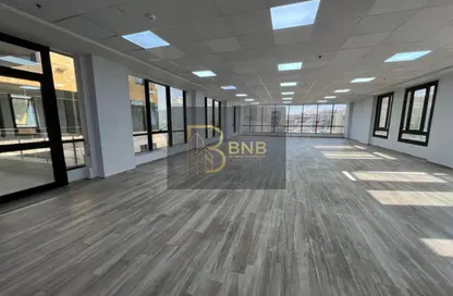 مساحات مكتبية - 5 غرف نوم - 2 حمامات للايجار في شارع التسعين الجنوبي - التجمع الخامس - مدينة القاهرة الجديدة - القاهرة