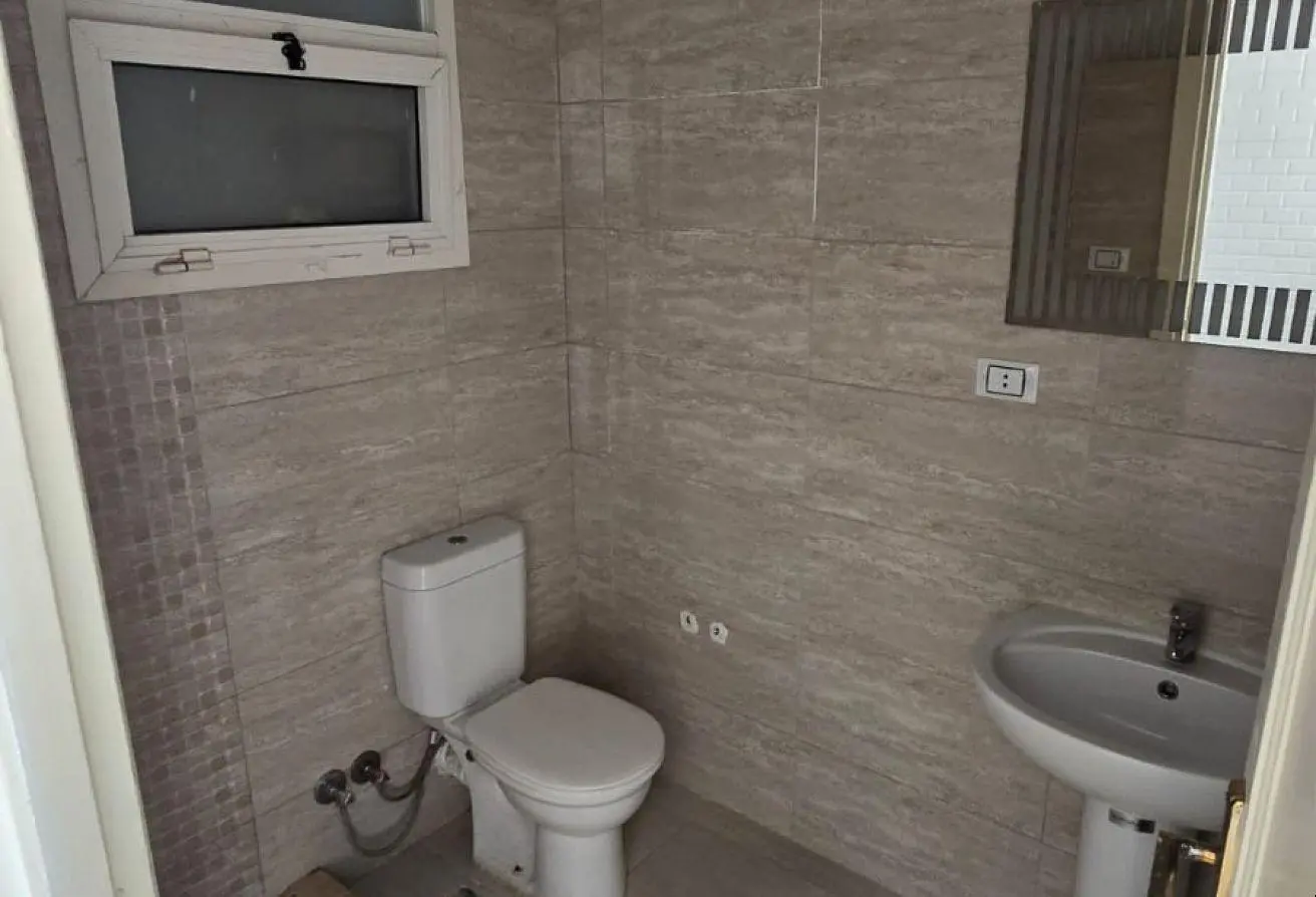 82874157 - Property Main Image