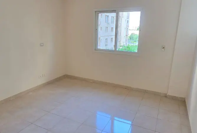 82874157 - Property Image 3