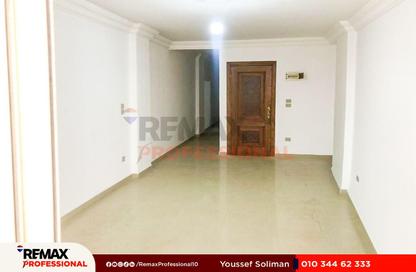 Apartment - 3 Bedrooms - 1 Bathroom for sale in Al Geish Road - Glim - Hay Sharq - Alexandria