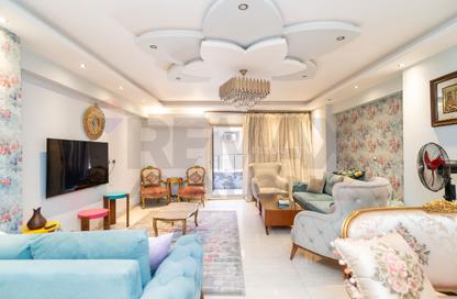 Apartment - 3 Bedrooms - 3 Bathrooms for sale in Mostafa Maher St. - Glim - Hay Sharq - Alexandria Apartment - 3 Bedrooms - 3 Bathrooms for sale in Mostafa Maher St. - Glim - Hay Sharq - Alexandria