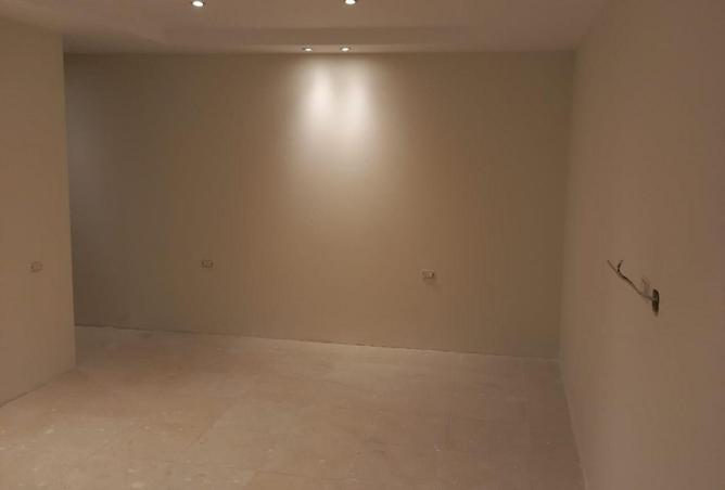 84255197 - Property Image 3