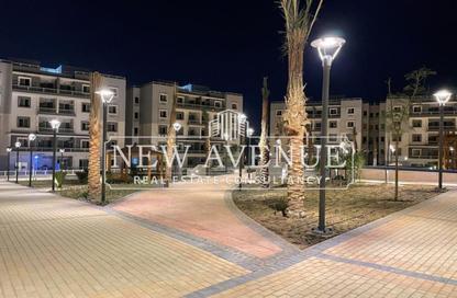 Apartment - 3 Bedrooms - 3 Bathrooms for sale in The Address East - 90 Street - The 5th Settlement - New Cairo City - Cairo