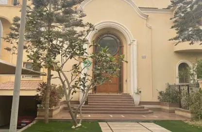 شقة - 3 غرف نوم - 5 حمامات للايجار في غرب الجولف - كمبوندات القطامية - القطامية - مدينة القاهرة الجديدة - القاهرة