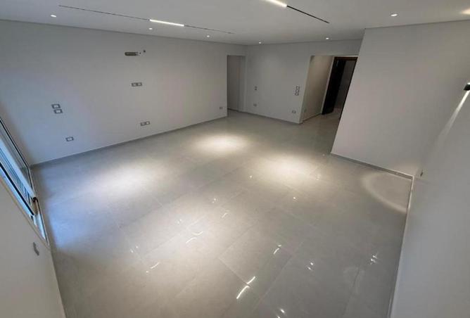 8630147 - Property Image 2