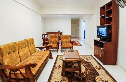 Apartment - 2 Bedrooms - 1 Bathroom for rent in Green Plaza St. - Smouha - Hay Sharq - Alexandria