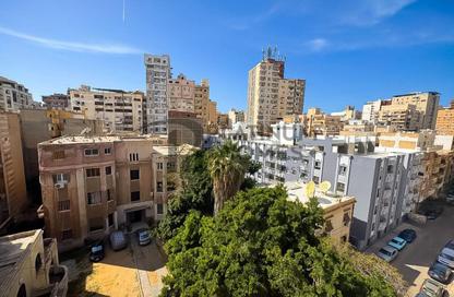 دوبلكس - 4 غرف نوم - 3 حمامات للبيع في بولكلي - حي شرق - الاسكندرية