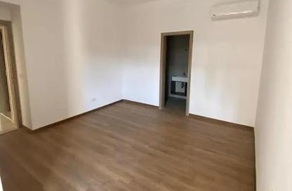 Apartment - 3 Bedrooms - 2 Bathrooms for sale in Moon Residences - Fifth Square - The 5th Settlement - New Cairo City - Cairo
