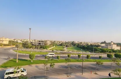 (بنتهاوس  (روف - 3 غرف نوم - 2 حمامات للبيع في طريق بيفرلي هيلز - الحي السابع عشر - الشيخ زايد - الجيزة