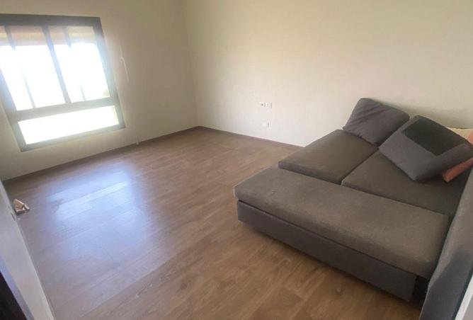 8593865 - Property Image 3