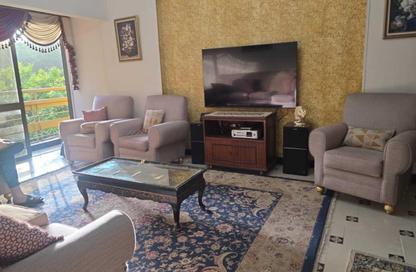 Apartment - 3 Bedrooms - 3 Bathrooms for sale in Mohamed Maraashly St. - Zamalek - Cairo