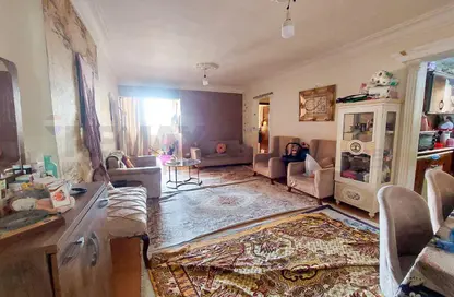 Apartment - 3 Bedrooms - 1 Bathroom for sale in Janaklees - Hay Sharq - Alexandria