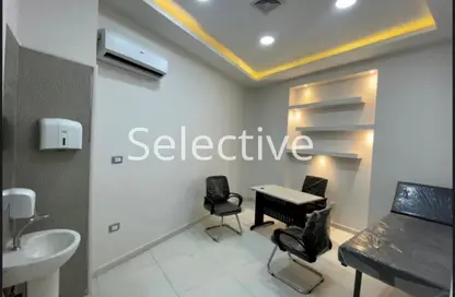 Clinic - 7+ Bedrooms - 7+ Bathrooms for rent in Othman Ibn Affan St. - El Ismailia Square - Heliopolis - Masr El Gedida - Cairo