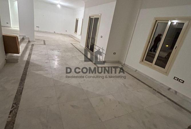 72440410 - Property Image 3