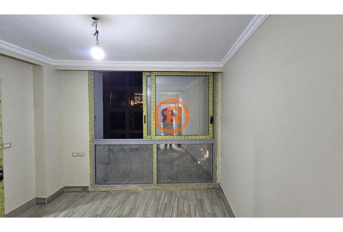 72705425 - Property Main Image