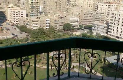 Apartment - 3 Bedrooms - 2 Bathrooms for sale in Dr Naguib Mahfouz St. - 8th Zone - Nasr City - Cairo