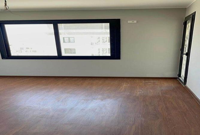 8582936 - Property Image 2