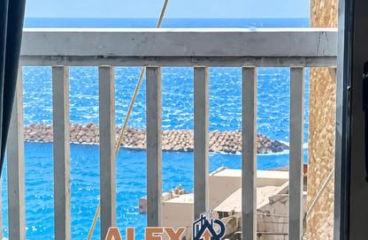 Apartment - 2 Bedrooms - 1 Bathroom for sale in Al Geish Road - Saraya - Sidi Beshr - Hay Awal El Montazah - Alexandria