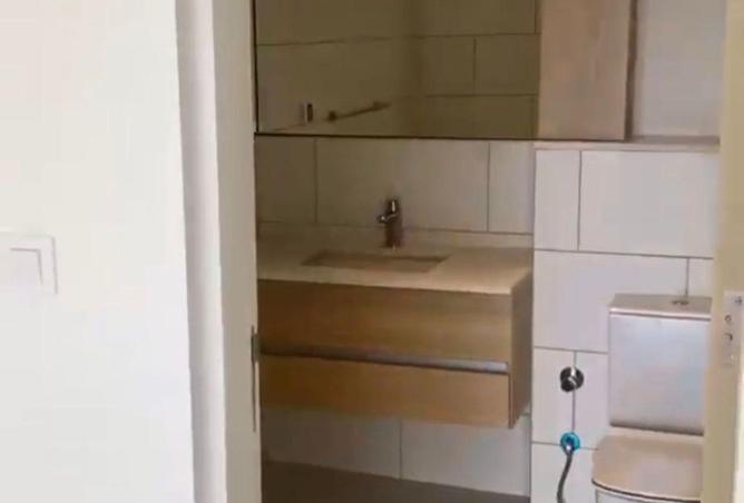 76233773 - Property Image 2