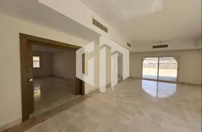 فيلا - 4 غرف نوم - 4 حمامات للبيع في سيليستا هيلز - اب تاون كايرو - المقطم - القاهرة