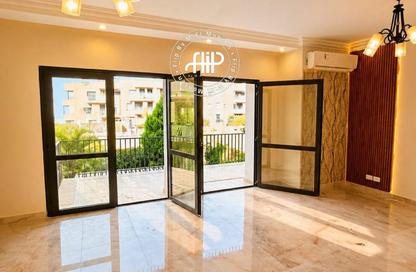 شقة - 3 غرف نوم - 2 حمامات للايجار في ذا كورت ياردز - كمبوندات الشيخ زايد - الشيخ زايد - الجيزة
