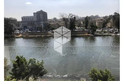 Apartment - 1 Bedroom - 2 Bathrooms for rent in Hassan Sabri St. - Zamalek - Cairo