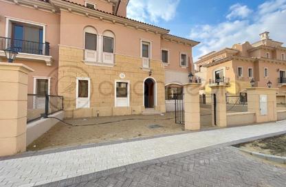 Villa - 3 - 4 for sale in City Gate - 5th Settlement Compounds - The 5th Settlement - New Cairo City - Cairo