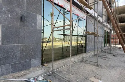 محل تجاري - استوديو - 2 حمامات للبيع في المحور المركزي - الحي الاول - مدينة 6 أكتوبر - الجيزة