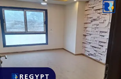 Office Space - 3 Bedrooms - 2 Bathrooms for rent in Zahraa Al Maadi St. - Degla - Hay El Maadi - Cairo