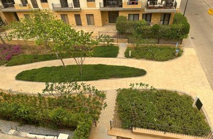 Apartment - 3 Bedrooms - 4 Bathrooms for sale in Eastown - 5th Settlement Compounds - The 5th Settlement - New Cairo City - Cairo