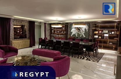 Apartment - 5 Bedrooms - 4 Bathrooms for rent in Hassan Assem St. - Zamalek - Cairo