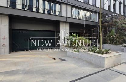 Office Space - 3 Bedrooms - 1 Bathroom for sale in Park St. - Ring Road - The 5th Settlement - New Cairo City - Cairo