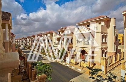 Villa - 5 Bedrooms - 6 Bathrooms for sale in Maxim - The 1st Settlement - New Cairo City - Cairo