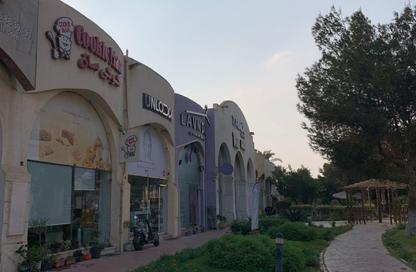 محل - استوديو - 1 حمام للبيع في بيفرلي هيلز - كمبوندات الشيخ زايد - الشيخ زايد - الجيزة