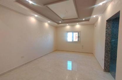 شقة - 2 غرف نوم - 2 حمامات للايجار في عمارات البنفسج - البنفسج - مدينة القاهرة الجديدة - القاهرة