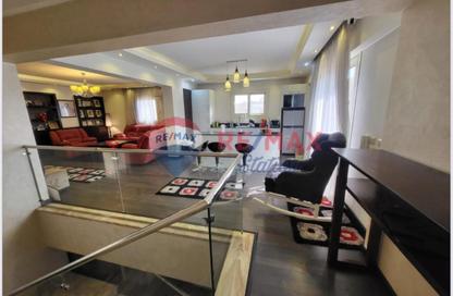 Penthouse - 5 Bedrooms - 4 Bathrooms for sale in Heliopolis - Masr El Gedida - Cairo