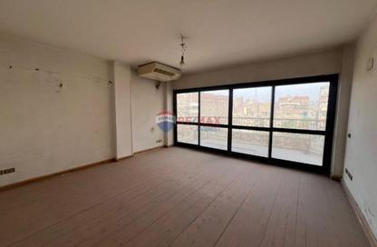 Apartment - 2 Bedrooms - 2 Bathrooms for sale in Al Haram  St. - Giza District - Ganoub El Giza - Giza
