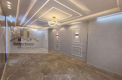 Apartment - 3 Bedrooms - 2 Bathrooms for sale in Al Lebeny Axis - El Mariouteya - Faisal - Hay El Haram - Giza
