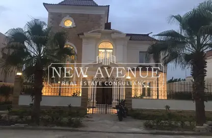 Villa - 4 Bedrooms - 4 Bathrooms for sale in El Shorouk Compounds - Shorouk City - Cairo