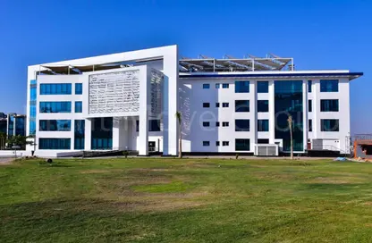 Office Space - 7+ Bedrooms - 3 Bathrooms for sale in Smart Village - Cairo Alexandria Desert Road - 6 October City - Giza