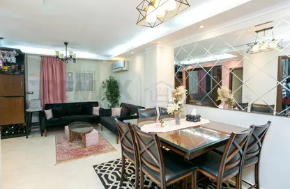 Apartment - 3 Bedrooms - 1 Bathroom for sale in Kafr Abdo St. - Kafr Abdo - Roushdy - Hay Sharq - Alexandria