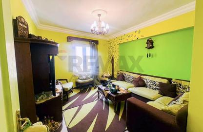 Apartment - 3 Bedrooms - 2 Bathrooms for sale in Al Maamoun St. - Moharam Bek - Hay Wasat - Alexandria