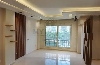 Apartment - 3 Bedrooms - 2 Bathrooms for rent in Stone Residence - 5th Settlement Compounds - The 5th Settlement - New Cairo City - Cairo