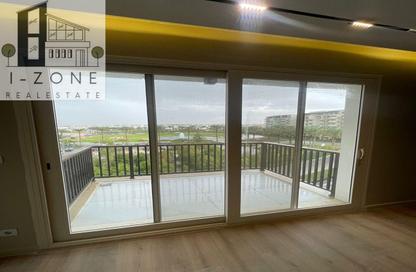 Apartment - 3 Bedrooms - 3 Bathrooms for rent in The Fourteen Golf Residences - Uptown Cairo - Mokattam - Cairo