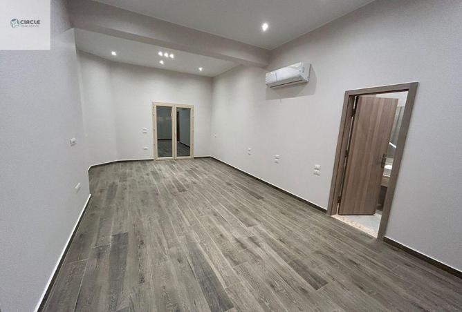 8630056 - Property Image 2