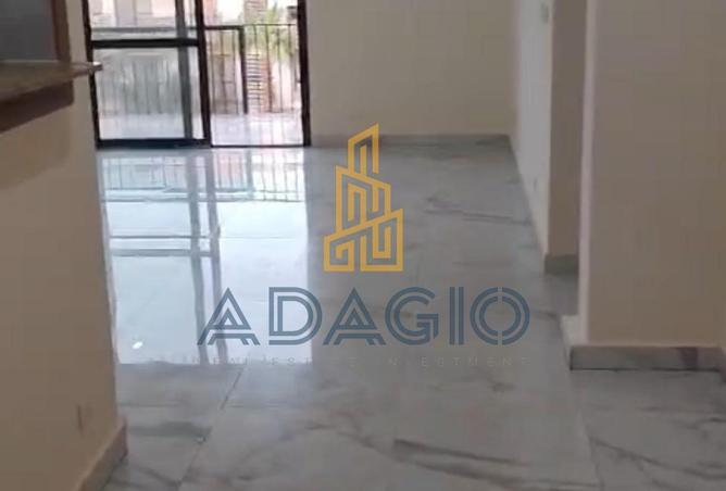 70364851 - صورة العقار 3