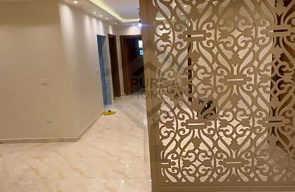 Apartment - 3 Bedrooms - 2 Bathrooms for sale in Al Nasr St. - Smouha - Hay Sharq - Alexandria
