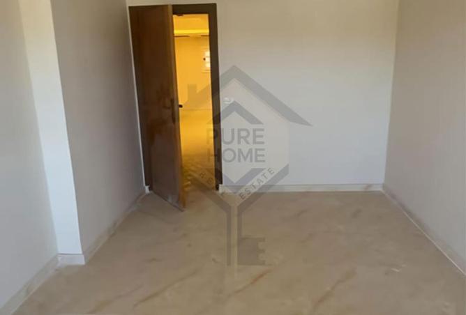 81308096 - Property Image 3