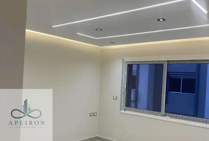 102077406 - Property Image 2